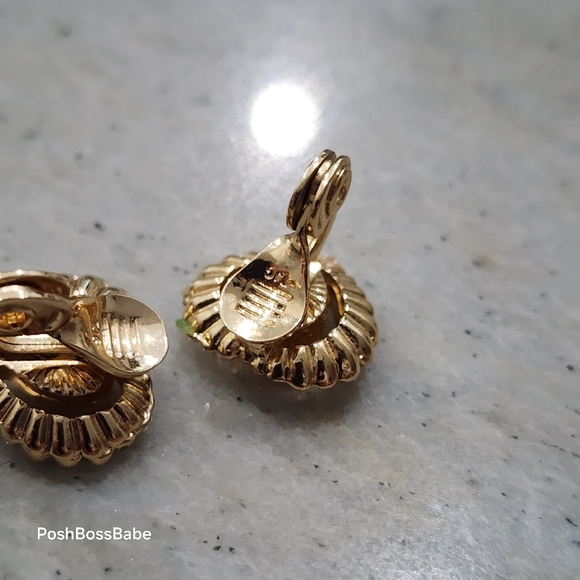 Vintage TJG Red Heart Clip-On Earrings | Gold Tone Beaded Border - Picture 3 of 9